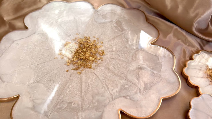 Flower Shape Tray with Coasters Set