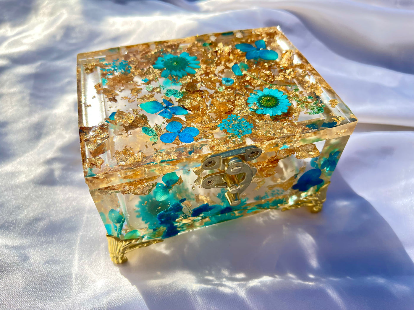 Handmade resin jewelry box blue flowers floral stash box